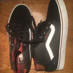 high top black vans